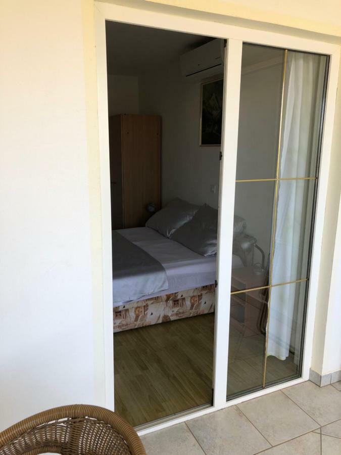 Apartmani Gabi เซซาริซา ภายนอก รูปภาพ